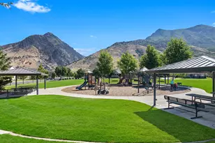 10432 N Sage Vista Ln, Cedar Hills, UT 84062 - Photo 38