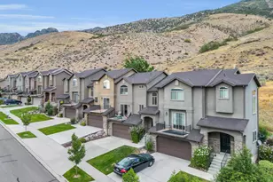 10432 N Sage Vista Ln, Cedar Hills, UT 84062 - Photo 2