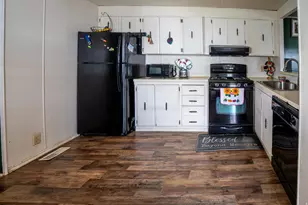 3281 W Coventry Dr S, West Valley, UT 84119 - Photo 10