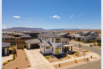 755 W Juniper Dr, Saint George, UT 84790 - Photo 2