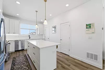 25 E Center St #62, North Salt Lake, UT 84054 - Photo 4