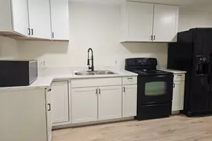 137 W 250 N, Clearfield, UT 84015 - Photo 8