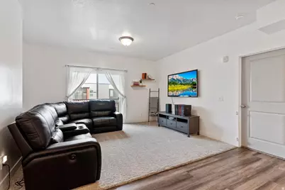 875 S Depot St #B355, Clearfield, UT 84015 - Photo 2