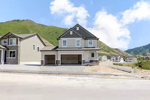 195 W Harmony Rdg Pkwy, Mapleton, UT 84664 - Photo 1