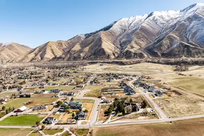 120 E Magnolia Ln #1, Mapleton, UT 84664 - Photo 4