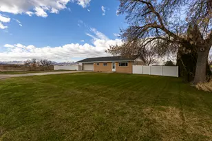 1050 W 3200 S, Nibley, UT 84321 - Photo 4