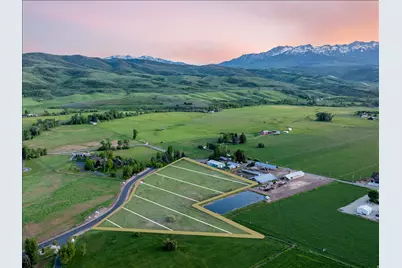 8822 E Eagle Way N #7, Huntsville, UT 84317 - Photo 2