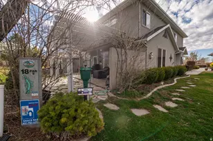 113 N Hillsborough Dr, Pleasant View, UT 84414 - Photo 20