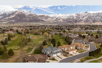 113 N Hillsborough Dr, Pleasant View, UT 84414 - Photo 28