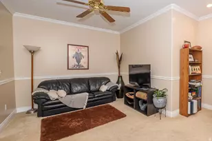 113 N Hillsborough Dr, Pleasant View, UT 84414 - Photo 4