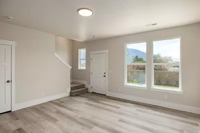 1058 S 2740 E, Spanish Fork, UT 84660 - Photo 4