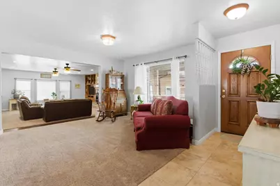 395 E 300 S, Gunnison, UT 84634 - Photo 10