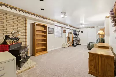 395 E 300 S, Gunnison, UT 84634 - Photo 22