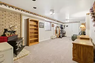 395 E 300 S, Gunnison, UT 84634 - Photo 22