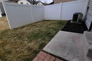 484 N Cottonwood Cir E, Roosevelt, UT 84066 - Photo 12