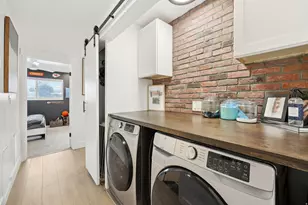 2193 E Carriage Ln, Salt Lake City, UT 84117 - Photo 18