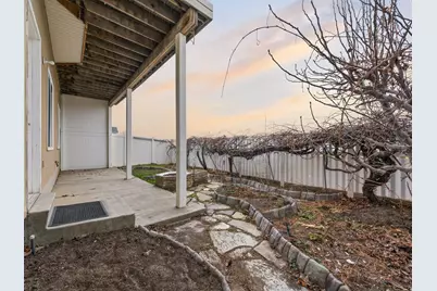 8987 N Cottage Canyon Dr, Cedar Hills, UT 84062 - Photo 32