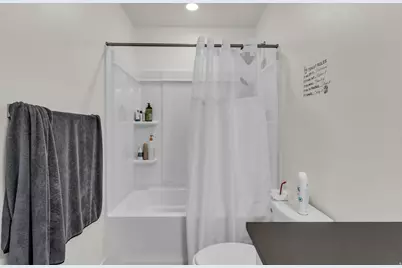 266 N Portside Ln, Saratoga Springs, UT 84045 - Photo 24