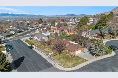 1541 E Blackhawk Dr S, Pleasant Grove, UT 84062 - Photo 28