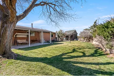 1541 E Blackhawk Dr S, Pleasant Grove, UT 84062 - Photo 20