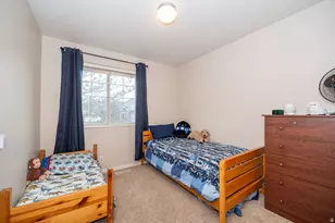 587 E Eastpointe Cir N, North Salt Lake, UT 84054 - Photo 22