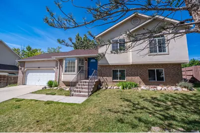 587 E Eastpointe Cir N, North Salt Lake, UT 84054 - Photo 1