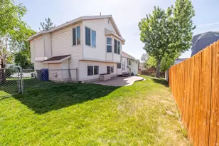 587 E Eastpointe Cir N, North Salt Lake, UT 84054 - Photo 34