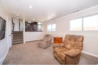 587 E Eastpointe Cir N, North Salt Lake, UT 84054 - Photo 22