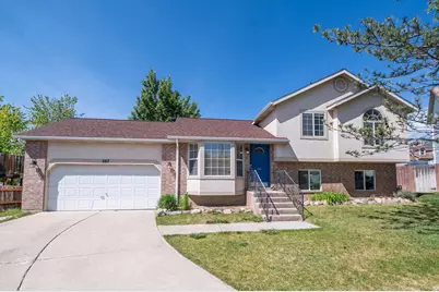 587 E Eastpointe Cir N, North Salt Lake, UT 84054 - Photo 4