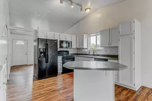 4752 W Italian Ct S, West Jordan, UT 84084 - Photo 6