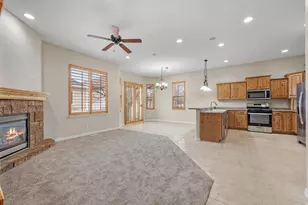 10596 S Pinyon Pines Ct W, South Jordan, UT 84095 - Photo 16