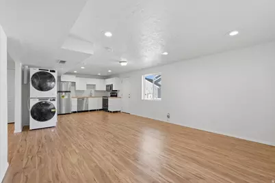 1218 N Moonlight Dr, Elk Ridge, UT 84651 - Photo 30