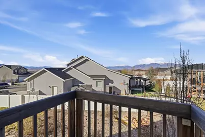 1218 N Moonlight Dr, Elk Ridge, UT 84651 - Photo 36