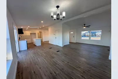 210 E 500 S, Gunnison, UT 84634 - Photo 6