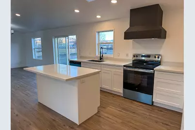 210 E 500 S, Gunnison, UT 84634 - Photo 12