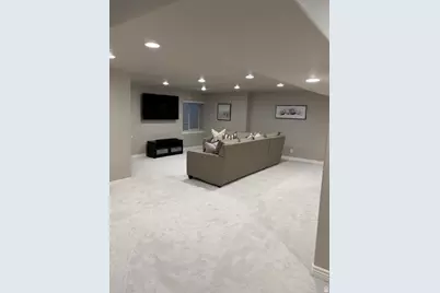 1600 W 200 N, Layton, UT 84041 - Photo 16