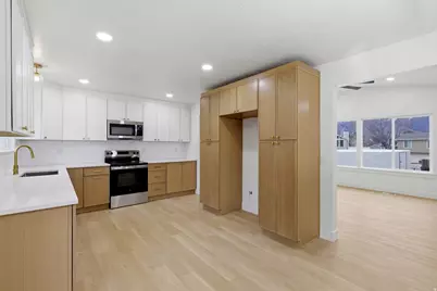 1469 E Winterwood Cir S, Sandy, UT 84092 - Photo 8