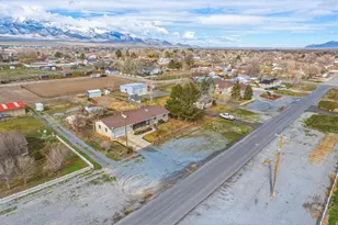 356 S Center St, Grantsville, UT 84029 - Photo 4