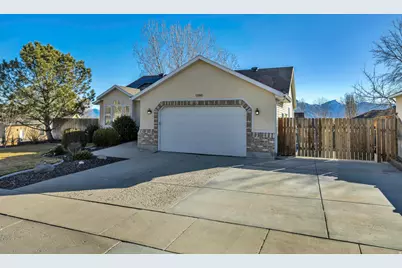13941 S Hoyt Peak Cir W, Riverton, UT 84096 - Photo 2