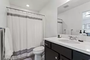 1056 W Painted Horse Ln, Bluffdale, UT 84065 - Photo 16