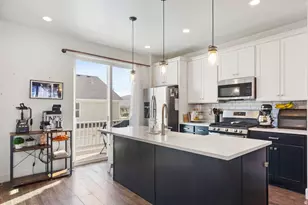 1056 W Painted Horse Ln, Bluffdale, UT 84065 - Photo 2