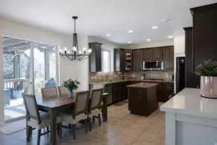 1503 Daylily Cir, Farmington, UT 84025 - Photo 8