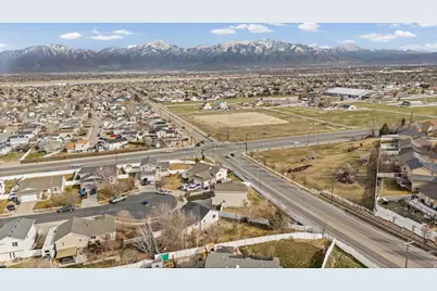 6976 S Kokopelli Ct W, West Jordan, UT 84081 - Photo 30