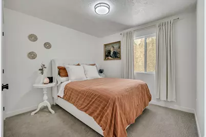 10870 S Lostwood Dr, Sandy, UT 84092 - Photo 18