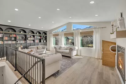 10870 S Lostwood Dr, Sandy, UT 84092 - Photo 8