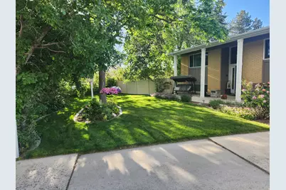 2329 E Woodchuck Cir, Sandy, UT 84093 - Photo 50