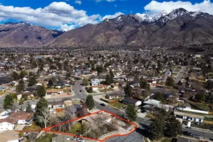 2329 E Woodchuck Cir, Sandy, UT 84093 - Photo 58