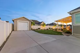 889 W Sagewood Dr, Stansbury Park, UT 84074 - Photo 58