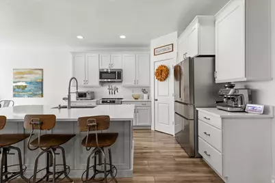 889 W Sagewood Dr, Stansbury Park, UT 84074 - Photo 16