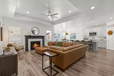 889 W Sagewood Dr, Stansbury Park, UT 84074 - Photo 12